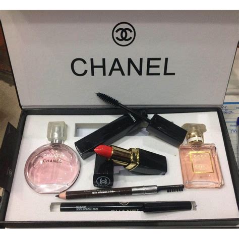 CHANEL Perfume Gift Sets .